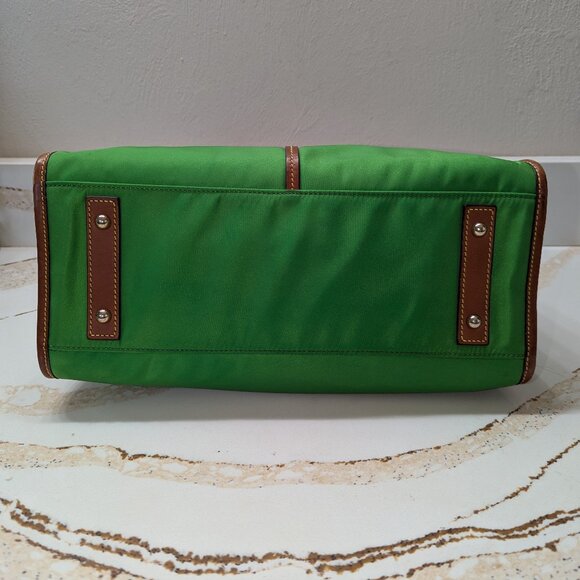 Dooney & Bourke green nylon and leather hand/shoulder bag. EUC! - Picture 9 of 12